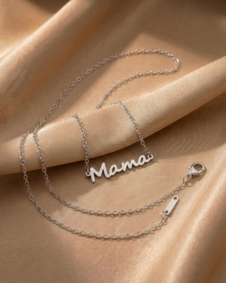 Naszyjnik z napisem Mama