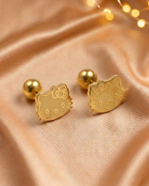 Złote kolczyki Hello Kitty – stal 316L pozłacana, zapięcie śrubka